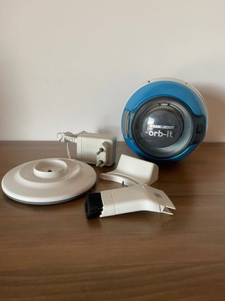 Recoge migas Black&Decker orb-it