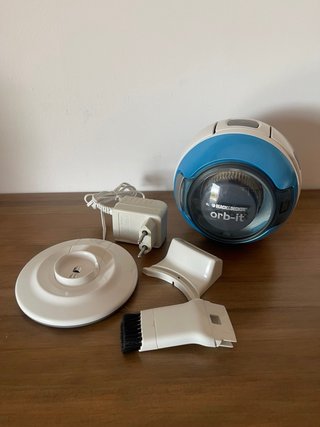 Recoge migas Black&Decker orb-it