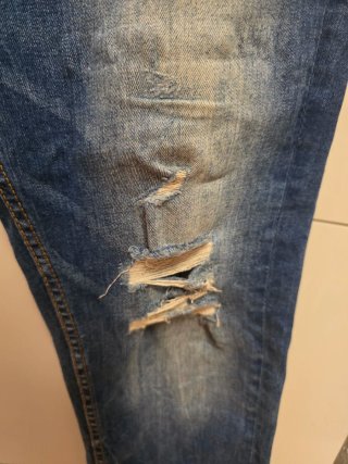 Pantalón vaquero Pull&Bear Slim Fit Talla 42