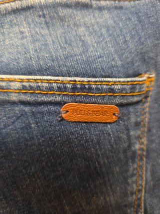 Pantalón vaquero Pull&Bear Slim Fit Talla 42