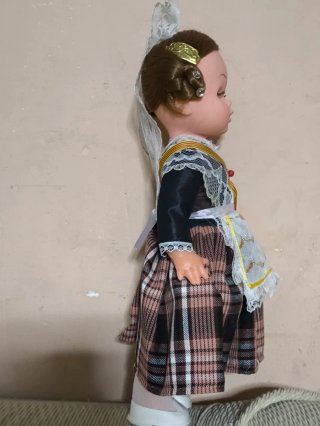 MUÑECA ANTIGUA