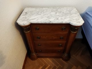 Conjunto de dormitorio clásico madera y mármol