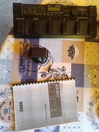 Pedalera Korg Toneworks AX30G