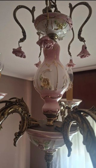 Lámpara Vintage Bronce y Porcelana Rosa