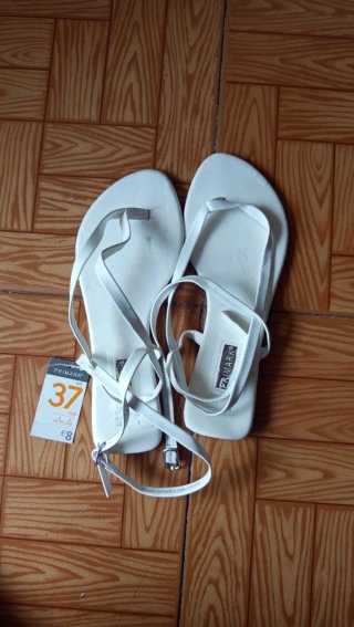 Chanclas blancas Primark Talla 37