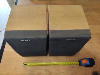 Altavoces Onkyo y Sony