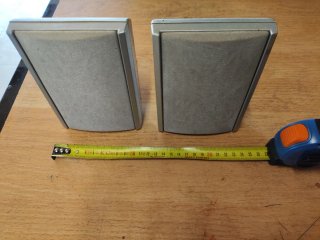 Altavoces Onkyo y Sony
