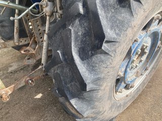 Tractor Ebro 6070
