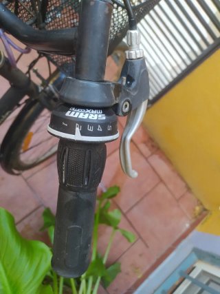 Bicicleta Urbana B'TWIN Elops Negra