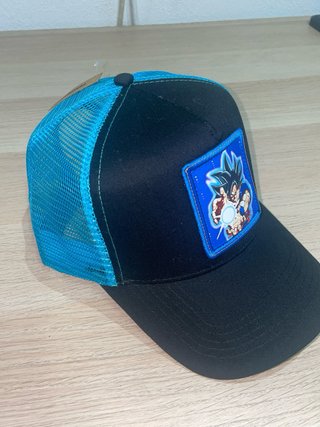 Gorra Trucker Goku Dragon Ball