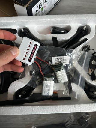 Dron Syma X5SC-1 con batterie e caricatore