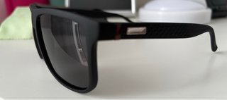 Gafas de sol negras polarizadas con estuche y paño