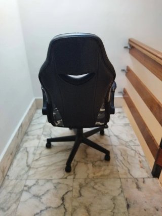 Escritorio y silla de oficina
