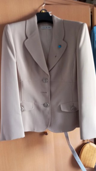 Traje de señora chaqueta y pantalón