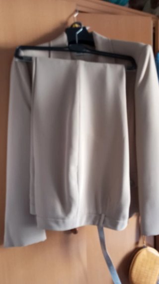 Traje de señora chaqueta y pantalón