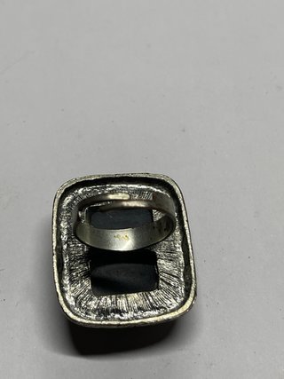 Anillo Ajustable con pintura natural negra