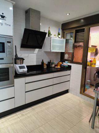 Se alquila habitación en Almería