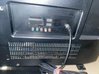 Televisor LG 32 (para piezas/arreglar)