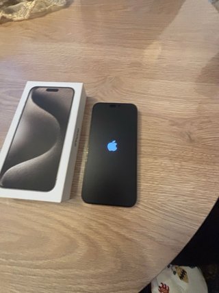 iPhone 15 Pro Max Verde/Gris