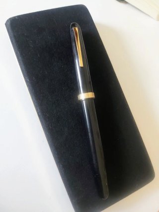 Pluma OMAS EXTRA 620