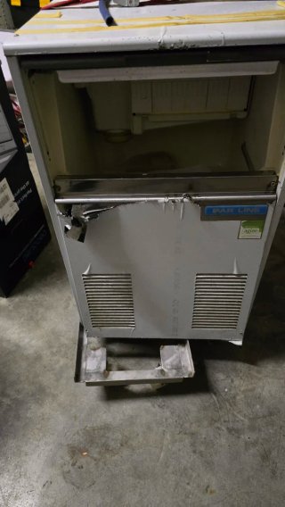 Máquina de cubitos de hielo profesional.