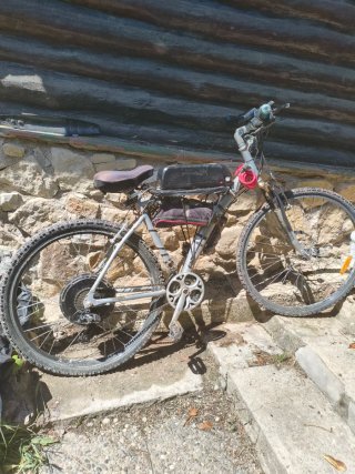 Bici eléctrica muy potente y rápida.
