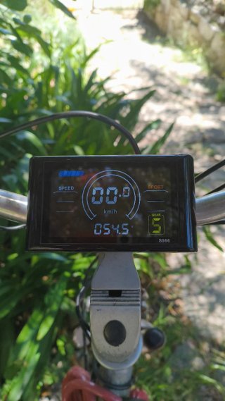 Bici eléctrica muy potente y rápida.