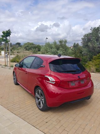 PEUGEOT 208 GTI THP 200