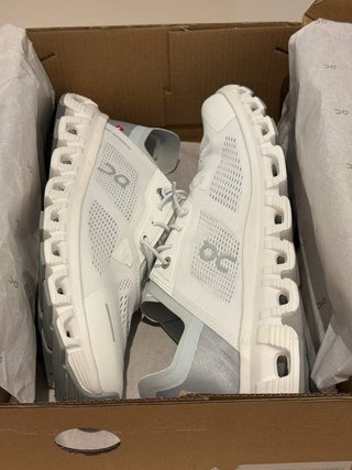 On Running Coast Zapatillas Blancas/Grises
