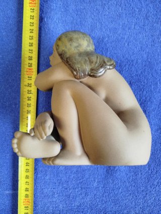 Escultura numerada "juventud" de gres, Lladro.