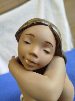 Escultura numerada "juventud" de gres, Lladro.