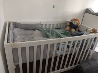 Cuna convertible en cama