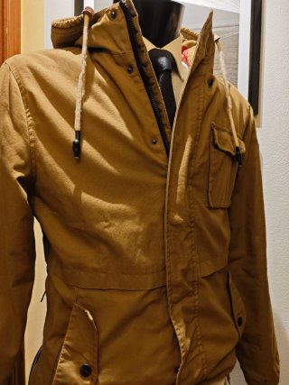 Cazadora sahariana multibolsillo beige