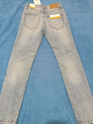 Pantalón vaquero Pull&Bear azul claro