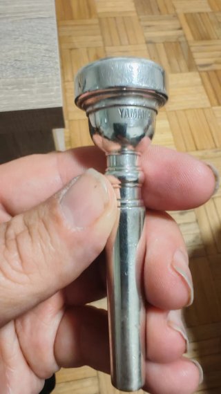 Boquilla trompeta Yamaha Bobby shew jazz model