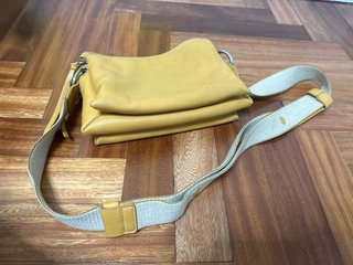 Bolso Adolfo Dominguez Amarillo