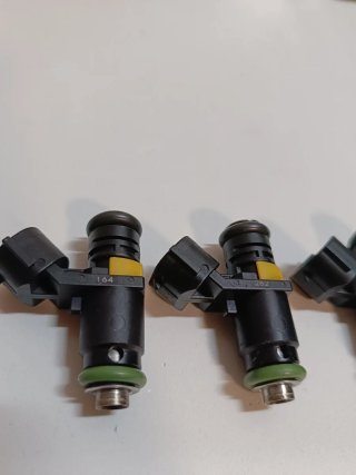 Inyectores de combustible (Set de 4) VW Polo