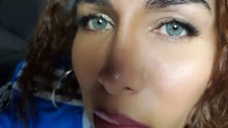 Lentillas de color azul y verde azulado