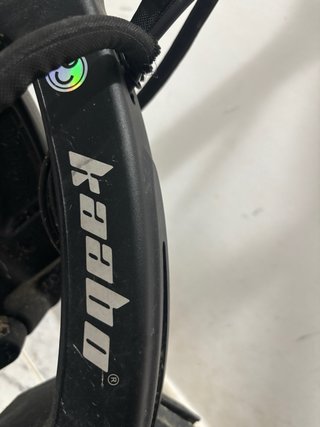 Marca:Kaabo Modelo: Kaabo mantis 8 Con cargador