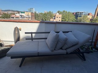 Sofá exterior convertible en tumbona