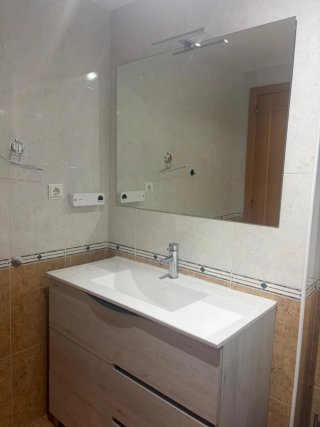 Mueble de baño madera y metal