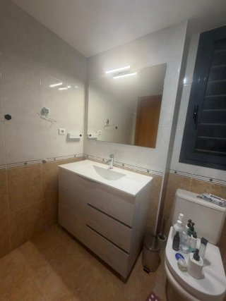 Mueble de baño madera y metal