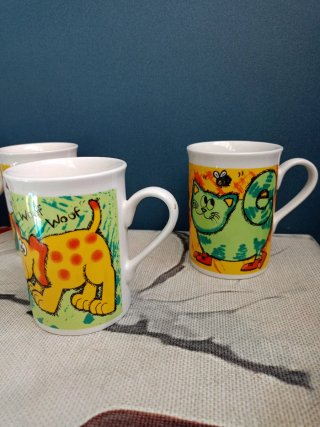 Taza cerámica gato divertido
