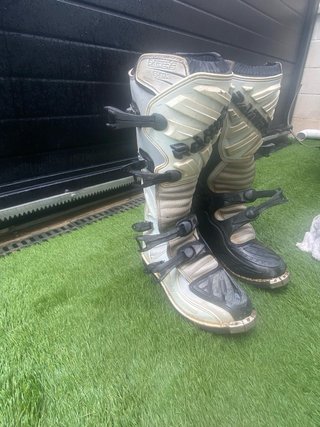 Botas de moto  de cros. Buen estaado talla 47