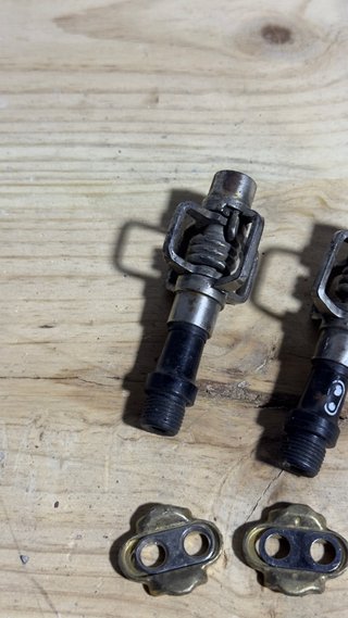 Crankbrothers Pedales Automáticos y calas