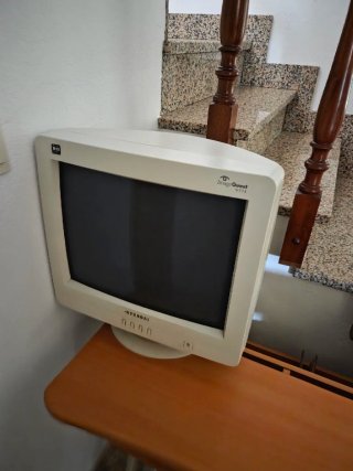 Monitor Hyundai ImageQuest V773 Beige