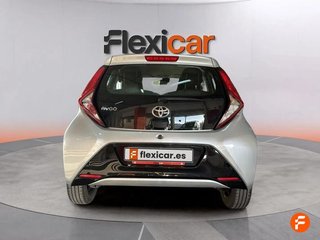 Toyota Aygo 1.0 70 x-play