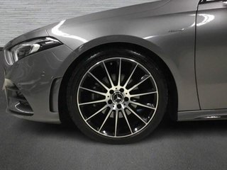 MERCEDES-BENZ Clase A 180 AMG Line