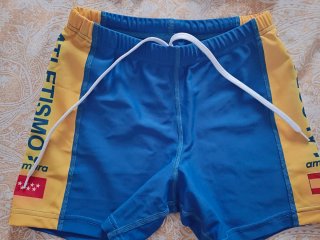 Equipación atletismo Alcorcón mujer Amura