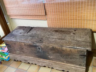Muebles varios antiguos. Ver fotos.